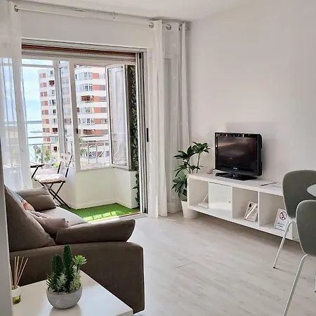 M&r Acaciasbeach, Parking Privado شقة تورّيفيِخا