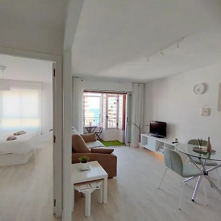 M&r Acaciasbeach, Parking Privado Торевьиа